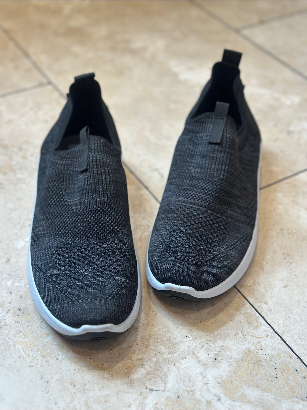 Tommy Bahama Women’s Black Knit Slip On Sneakers Comfort Walking Shoes Size 10